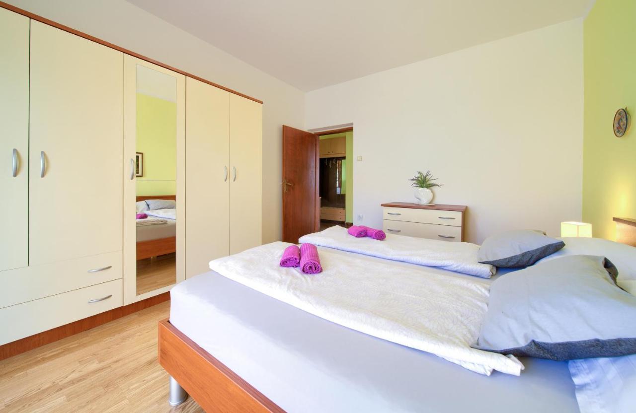 Apartments Petra 克尔克 外观 照片