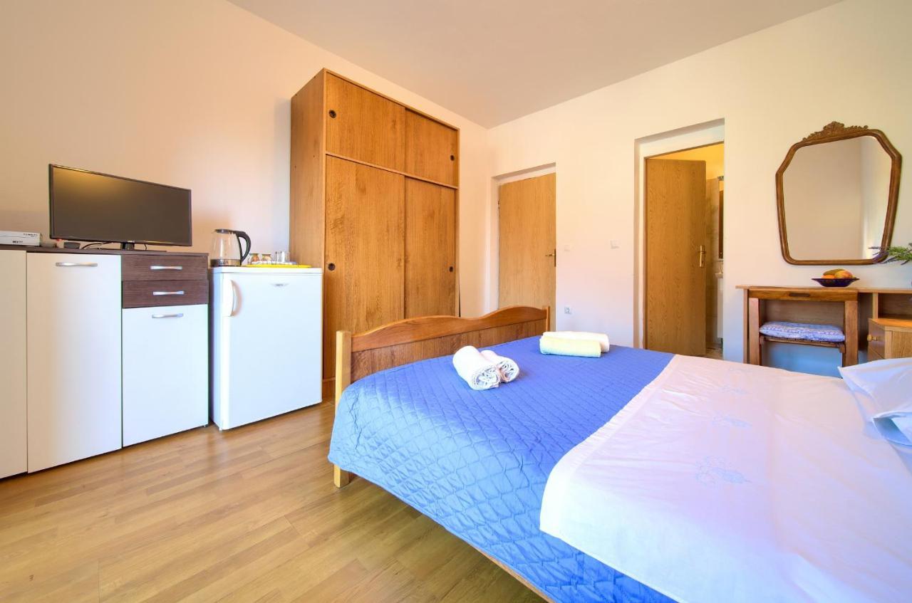 Apartments Petra 克尔克 外观 照片