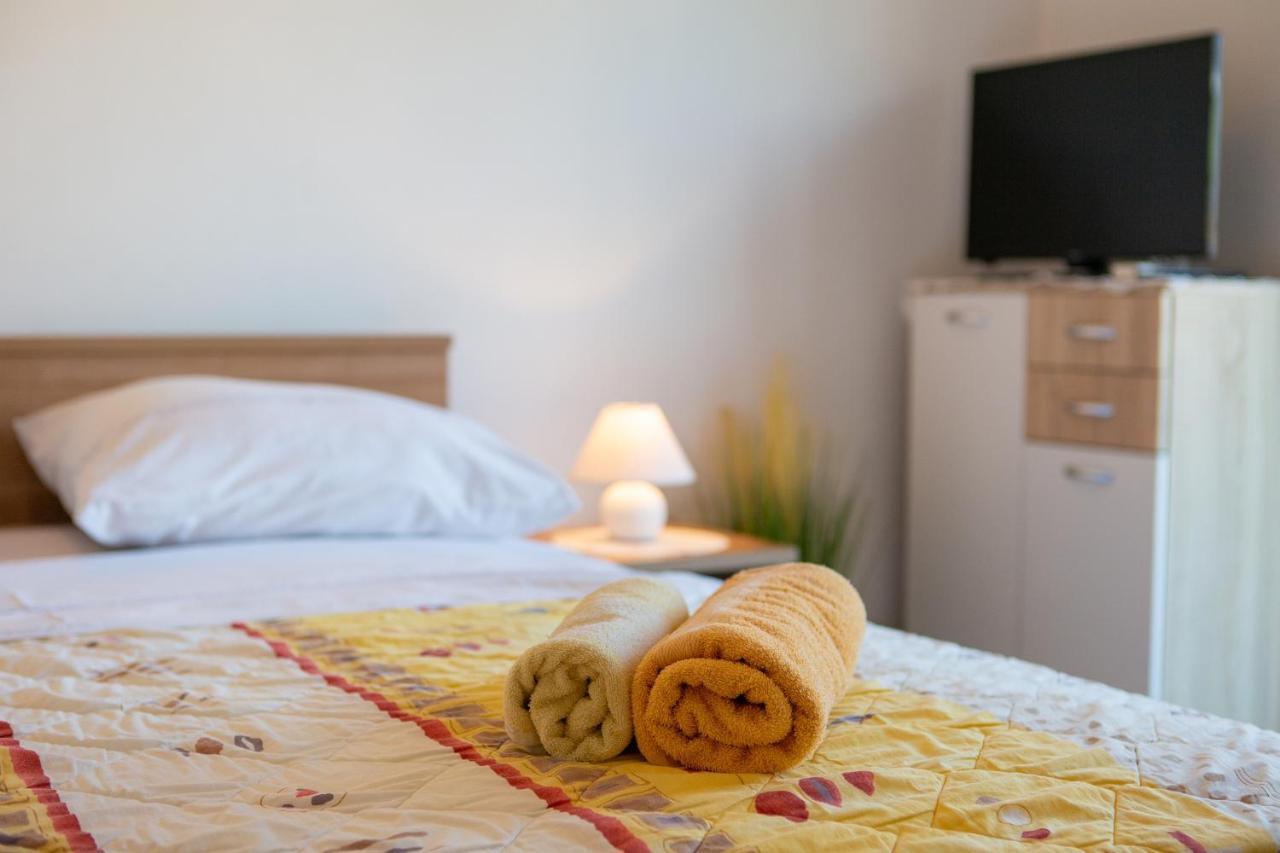 Apartments Petra 克尔克 外观 照片