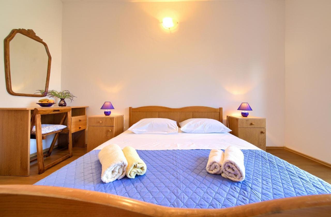 Apartments Petra 克尔克 外观 照片