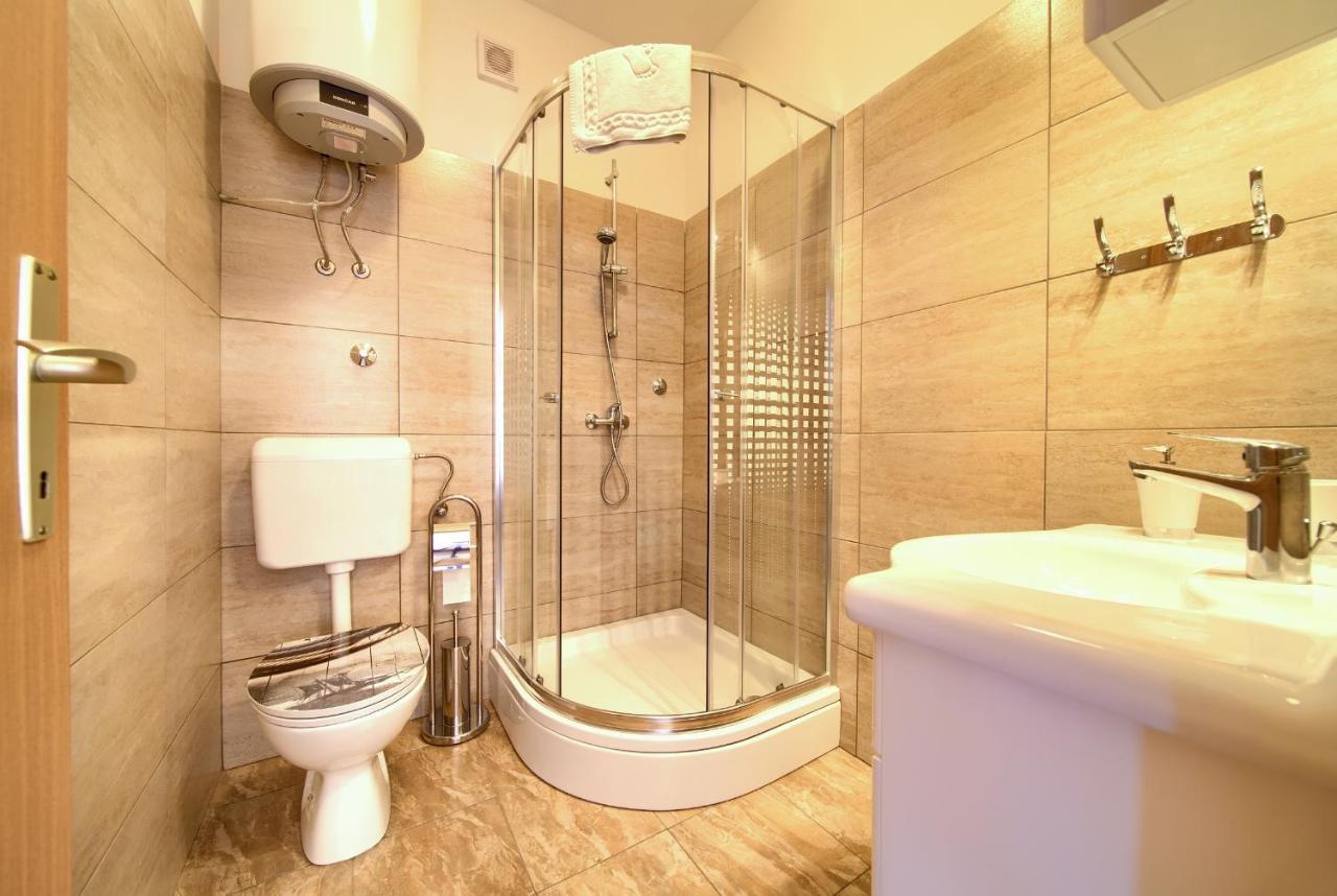 Apartments Petra 克尔克 外观 照片