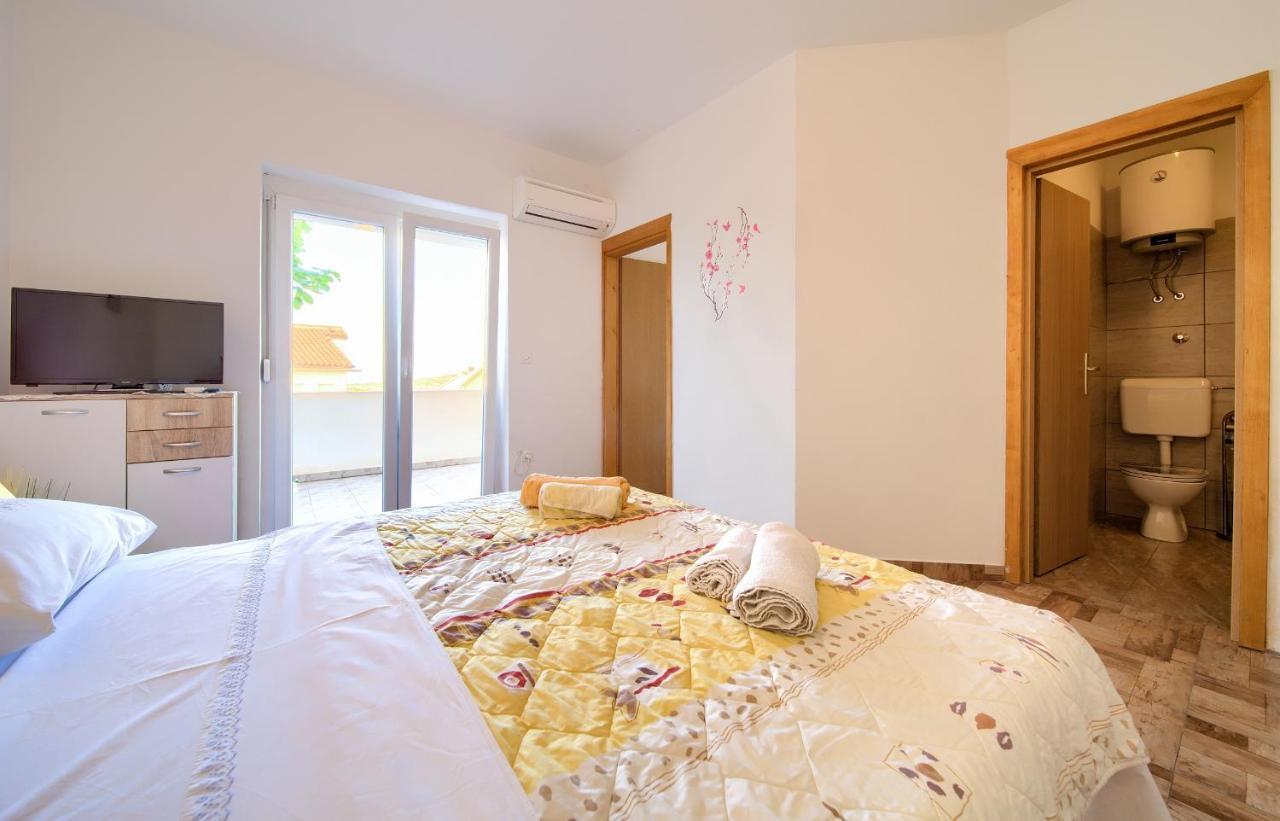 Apartments Petra 克尔克 外观 照片