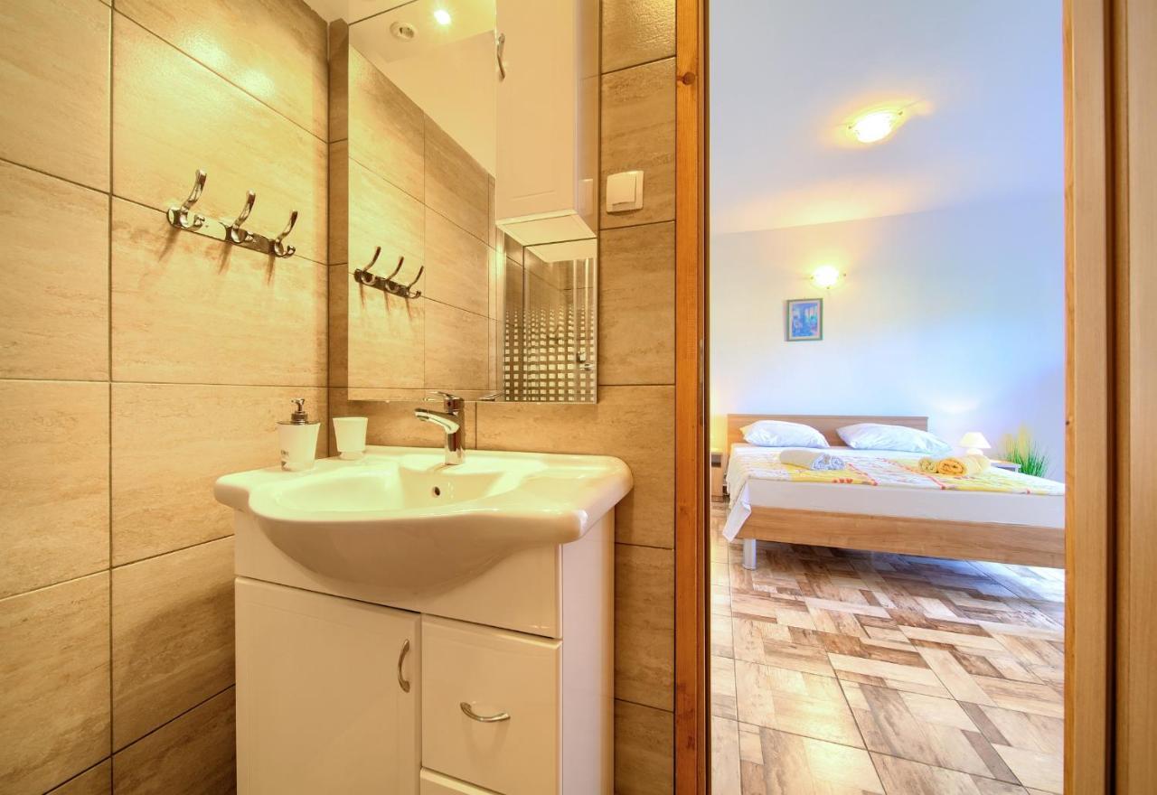 Apartments Petra 克尔克 外观 照片