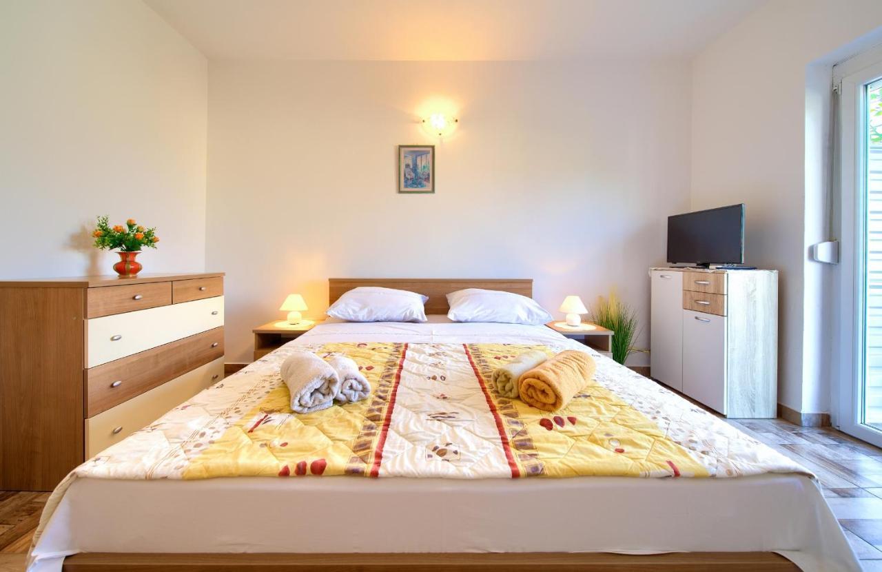 Apartments Petra 克尔克 外观 照片